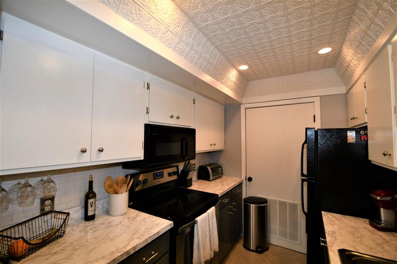 5025 Hillsboro Pike Apt 23x, Nashville, TN 37215