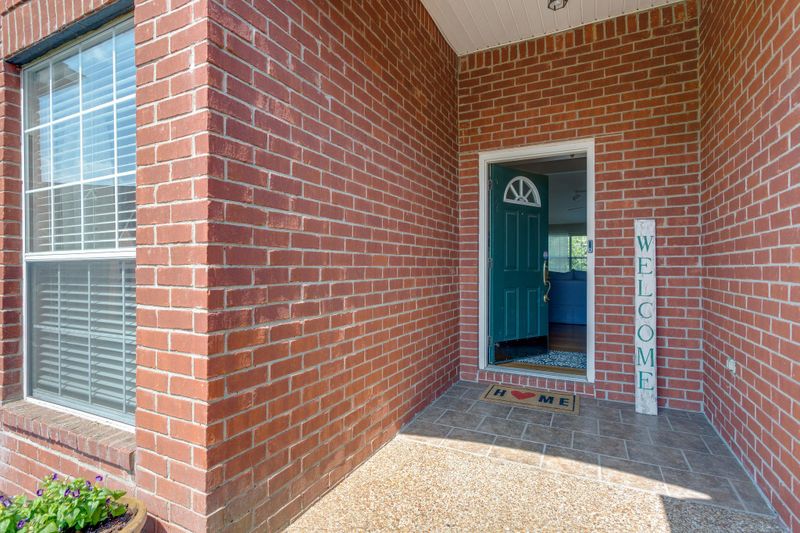 204 Trophy Ct, Thompsons Station, TN 37179
