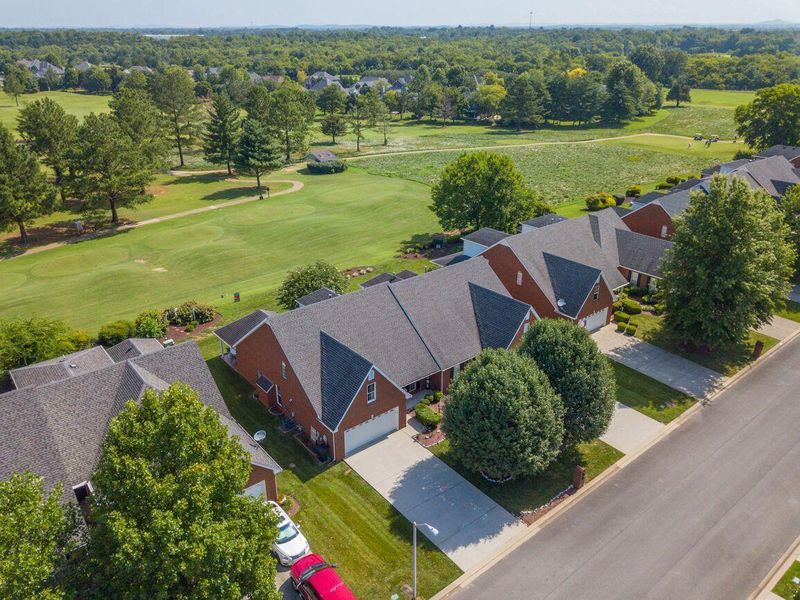 371 Golfview Ct, Murfreesboro, TN 37127