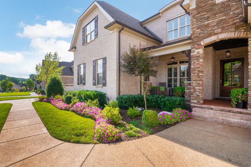 4083 Old Light Cir, Arrington, TN 37014