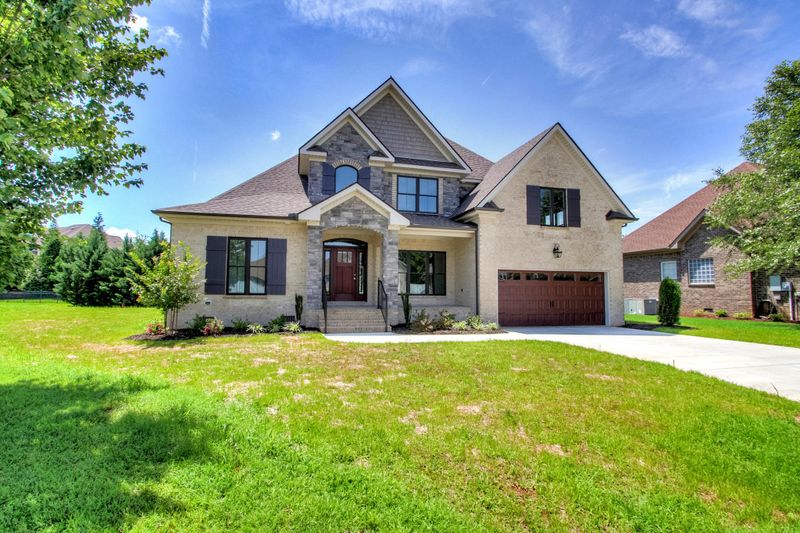 450 Paul Norman Dr, Murfreesboro, TN 37128