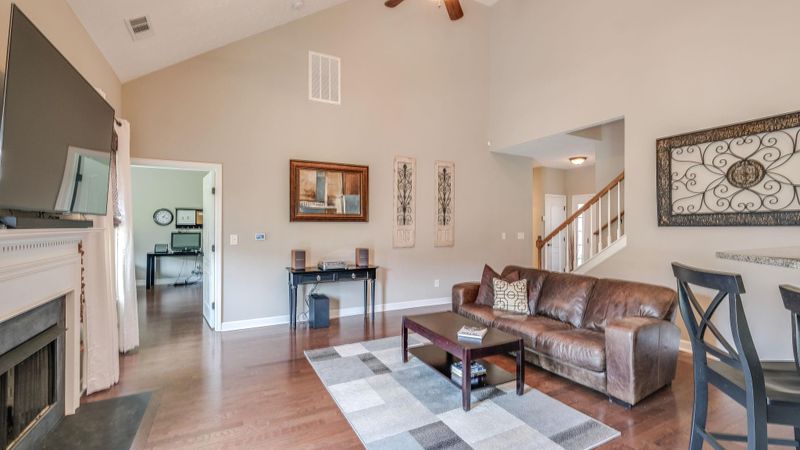 883 Daybreak Dr, Antioch, TN 37013