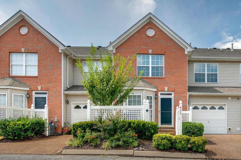 424 Compton Ln, Franklin, TN 37069
