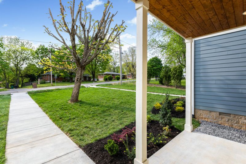 2619 Barclay Dr, Nashville, TN 37206