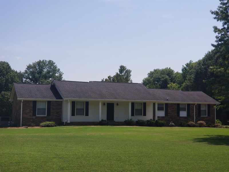 731 Carolyn Ln, Gallatin, TN 37066