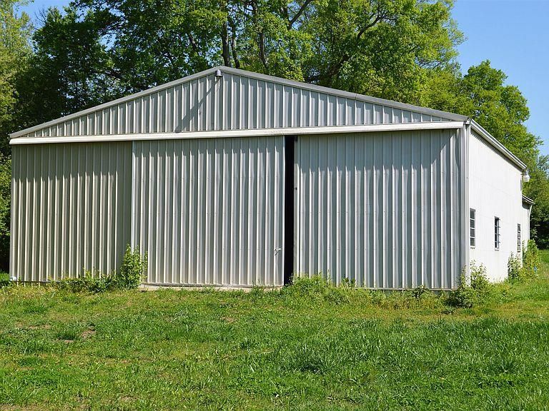 1607 Cairo Rd, Gallatin, TN 37066