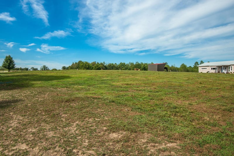 1132 Halliburton Rd, Vanleer, TN 37181