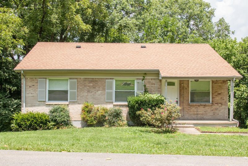 101 Ridgecrest Dr, Hendersonville, TN 37075