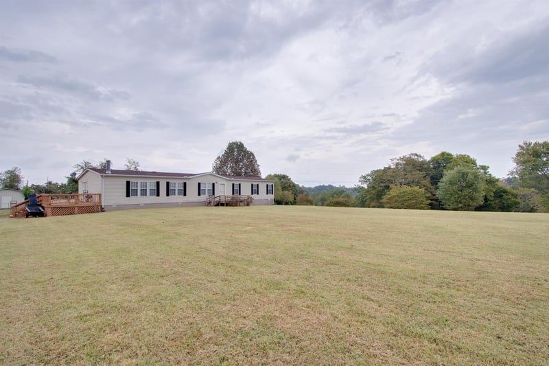 235 Pea Ridge Rd, Elmwood, TN 38560