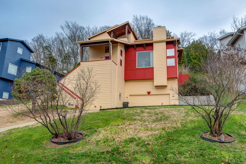 210 Hicks Rd, Nashville, TN 37221
