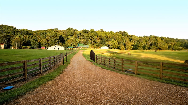 1895 Garners Creek Rd, Dickson, TN 37055
