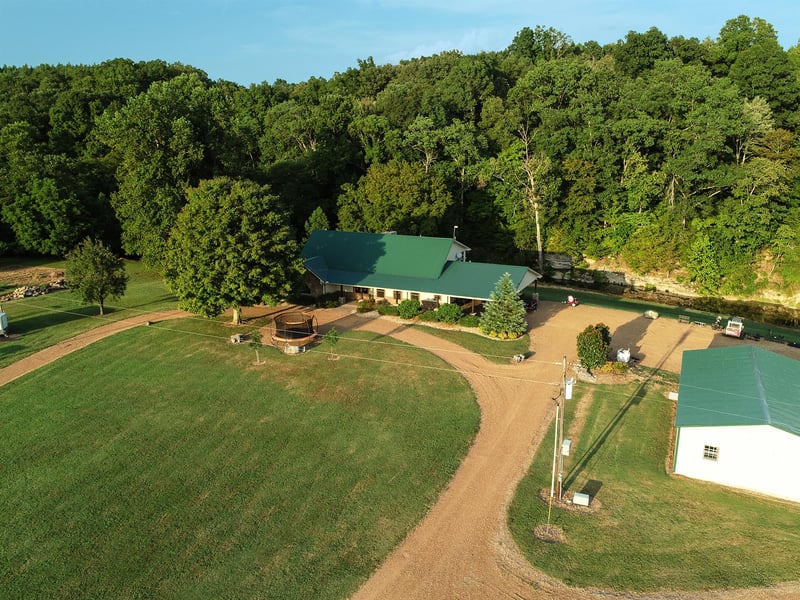 1895 Garners Creek Rd, Dickson, TN 37055