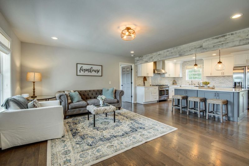 5976 N Lick Creek Rd, Franklin, TN 37064