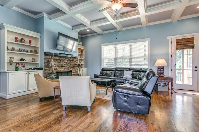 14 Harbor Cove Dr, Old Hickory, TN 37138