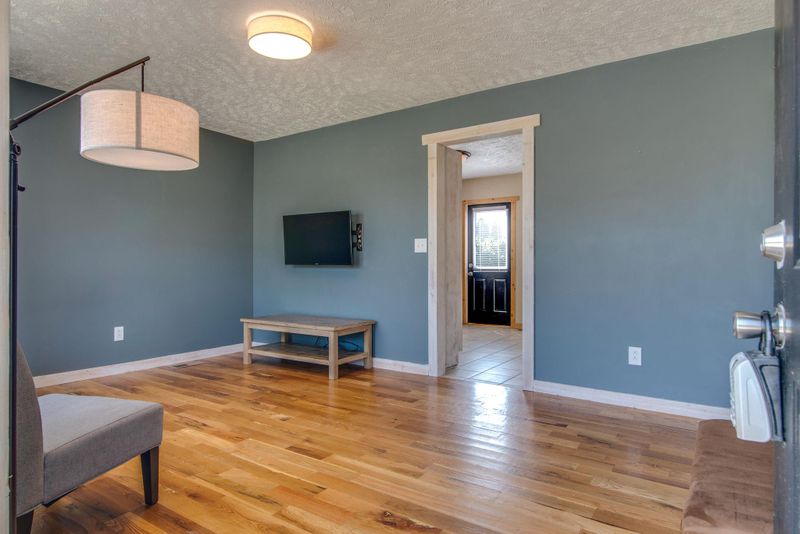 6105 Terry Dr, Nashville, TN 37209