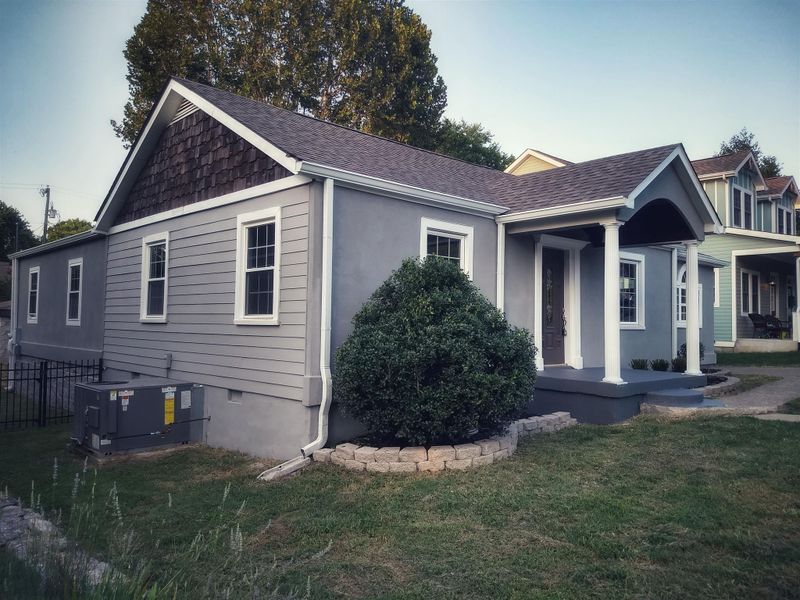 1517 Mckennie Ave, Nashville, TN 37206