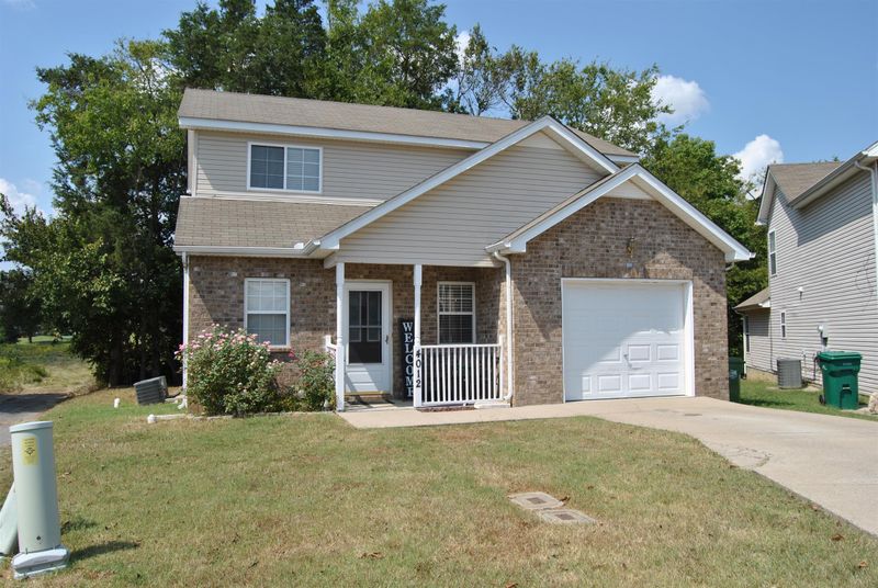 4012 Margo Cir, La Vergne, TN 37086