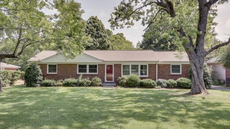 5128 Anchorage Dr, Nashville, TN 37220
