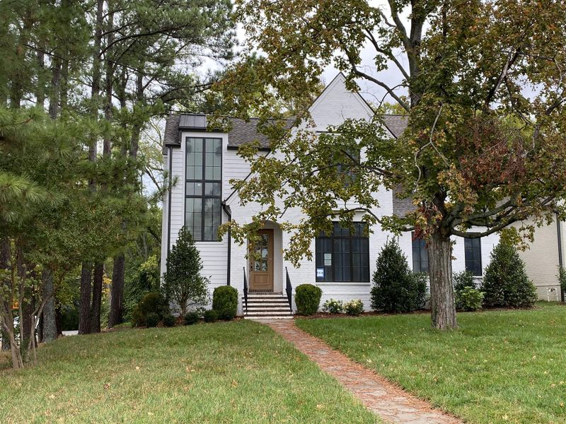 1810 Castleman, Nashville, TN 37215