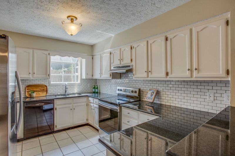 417 Newbary Ct, Franklin, TN 37069