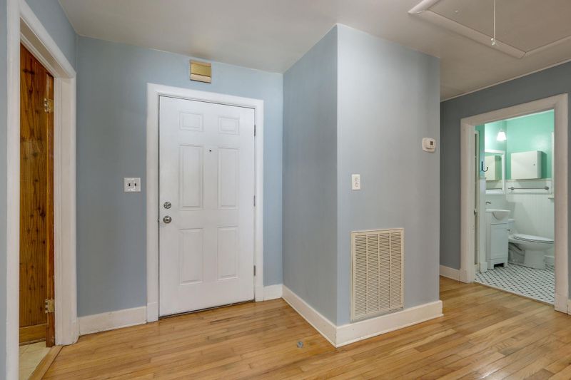 1415 Woodland St, Murfreesboro, TN 37129