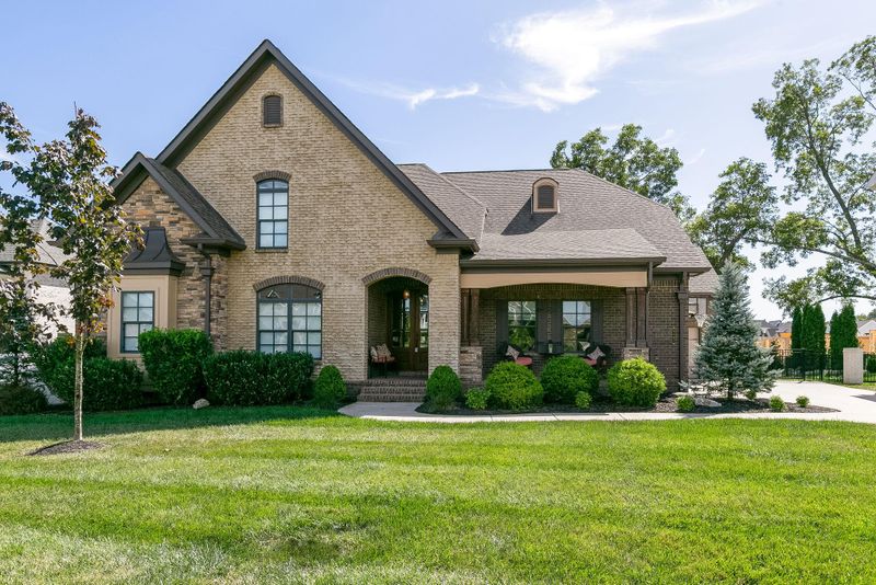 3597 Robbins Nest Rd, Thompsons Station, TN 37179