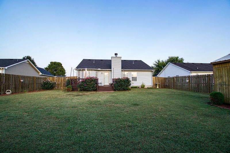 3165 Holsted Dr, Murfreesboro, TN 37128