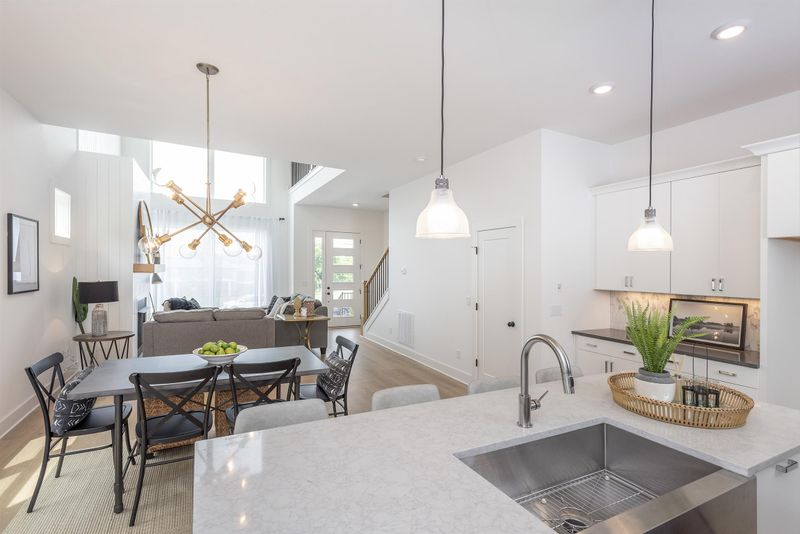 1003B Summit Ave, Nashville, TN 37203