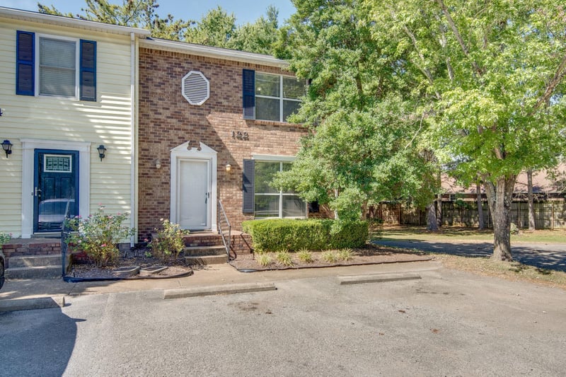 122 Richland Ave #122, Smyrna, TN 37167