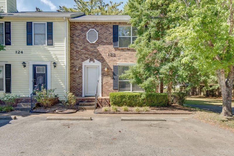 122 Richland Ave #122, Smyrna, TN 37167