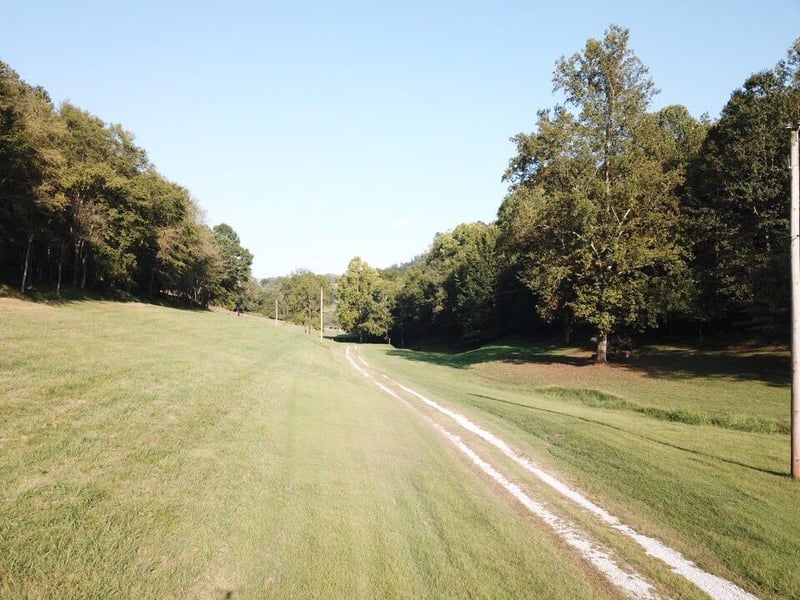 53 Vaden Ln, Elmwood, TN 38560