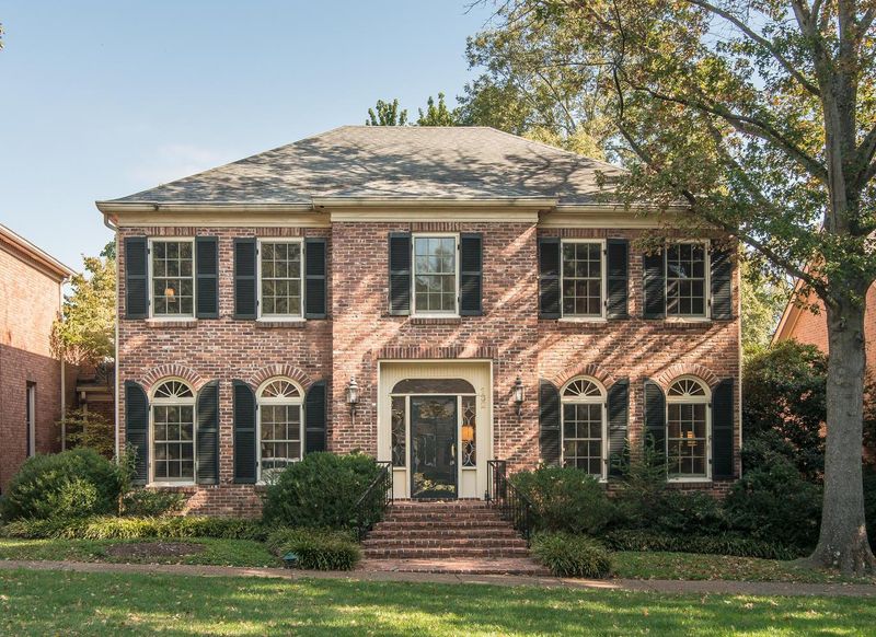 132 Postwood Pl, Nashville, TN 37205