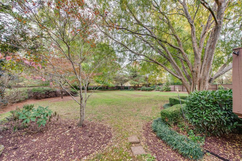 324 Dandridge Dr, Franklin, TN 37067