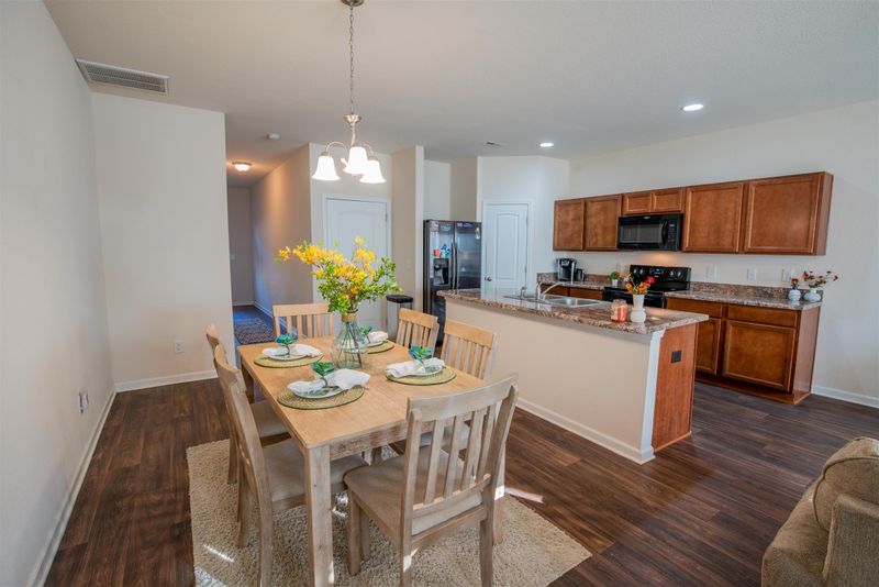 348 David Bolin Dr, La Vergne, TN 37086