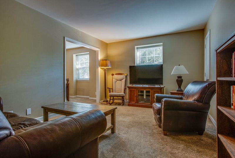 1100 W Main St #A16, Franklin, TN 37064