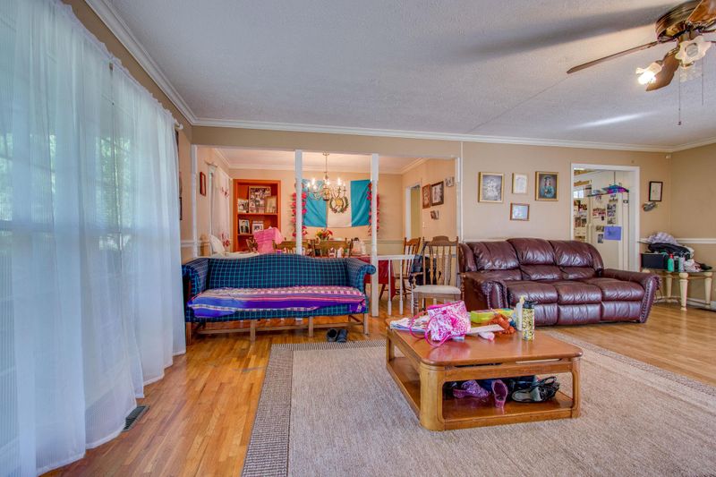 217 Joslin Ave, Gallatin, TN 37066