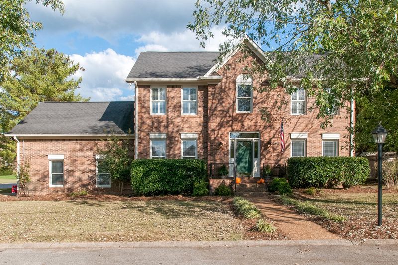7200 River Bend Rd, Nashville, TN 37221