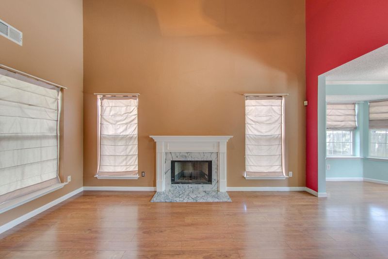 3933 Rock Creek Dr, Antioch, TN 37013