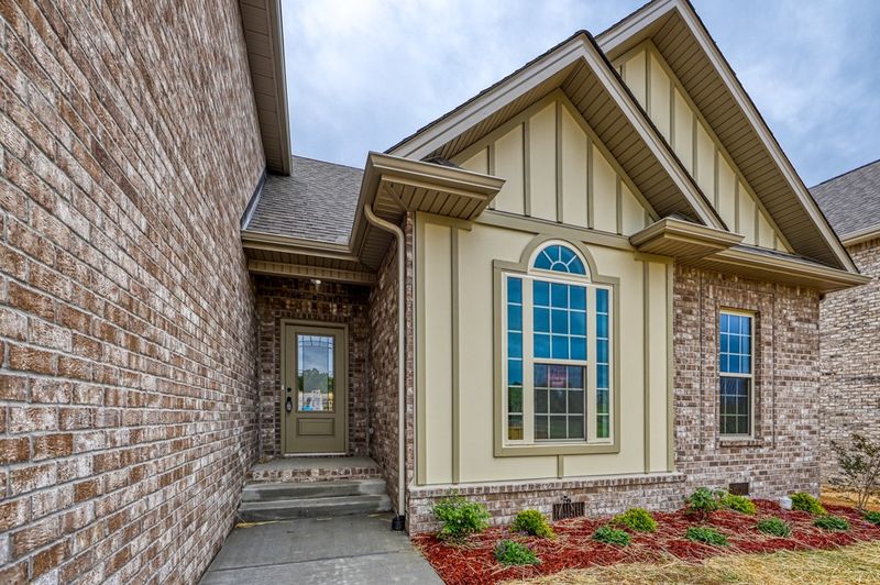 21 Walnut Grv, Pleasant View, TN 37146
