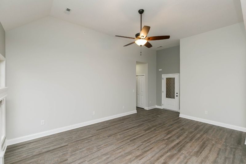 23 Walnut Grv, Pleasant View, TN 37146