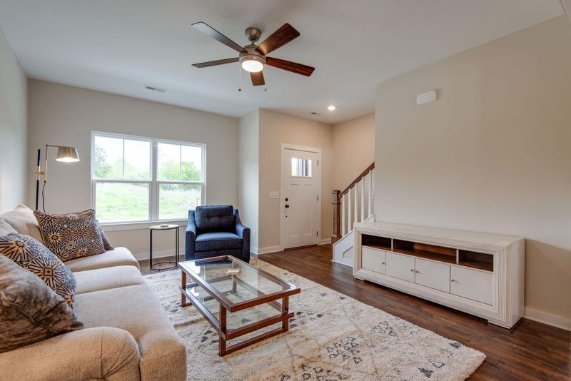 2304 Smedley Ln, Antioch, TN 37013