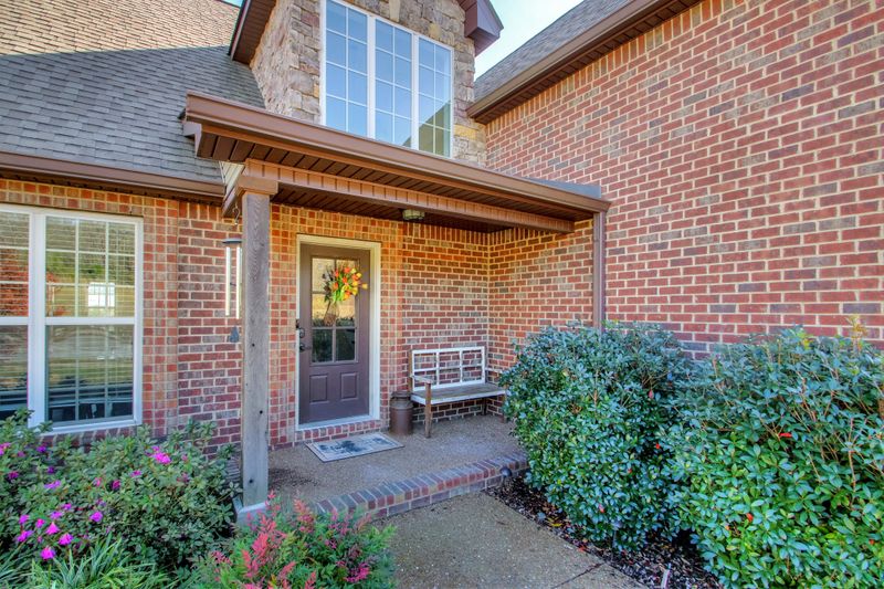 1003 Overlook Ln, Lebanon, TN 37087