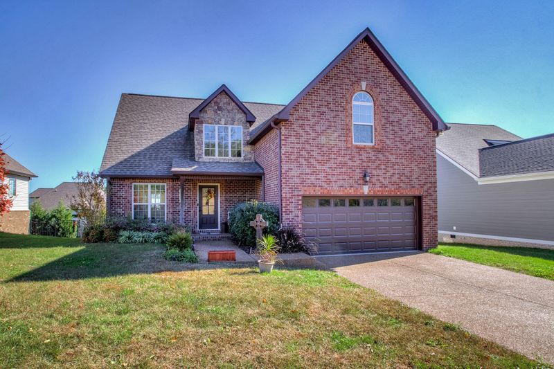 1003 Overlook Ln, Lebanon, TN 37087