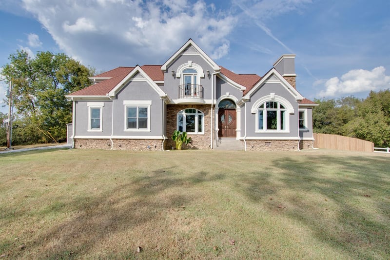108 Roman Chapel Ln, Gordonsville, TN 38563