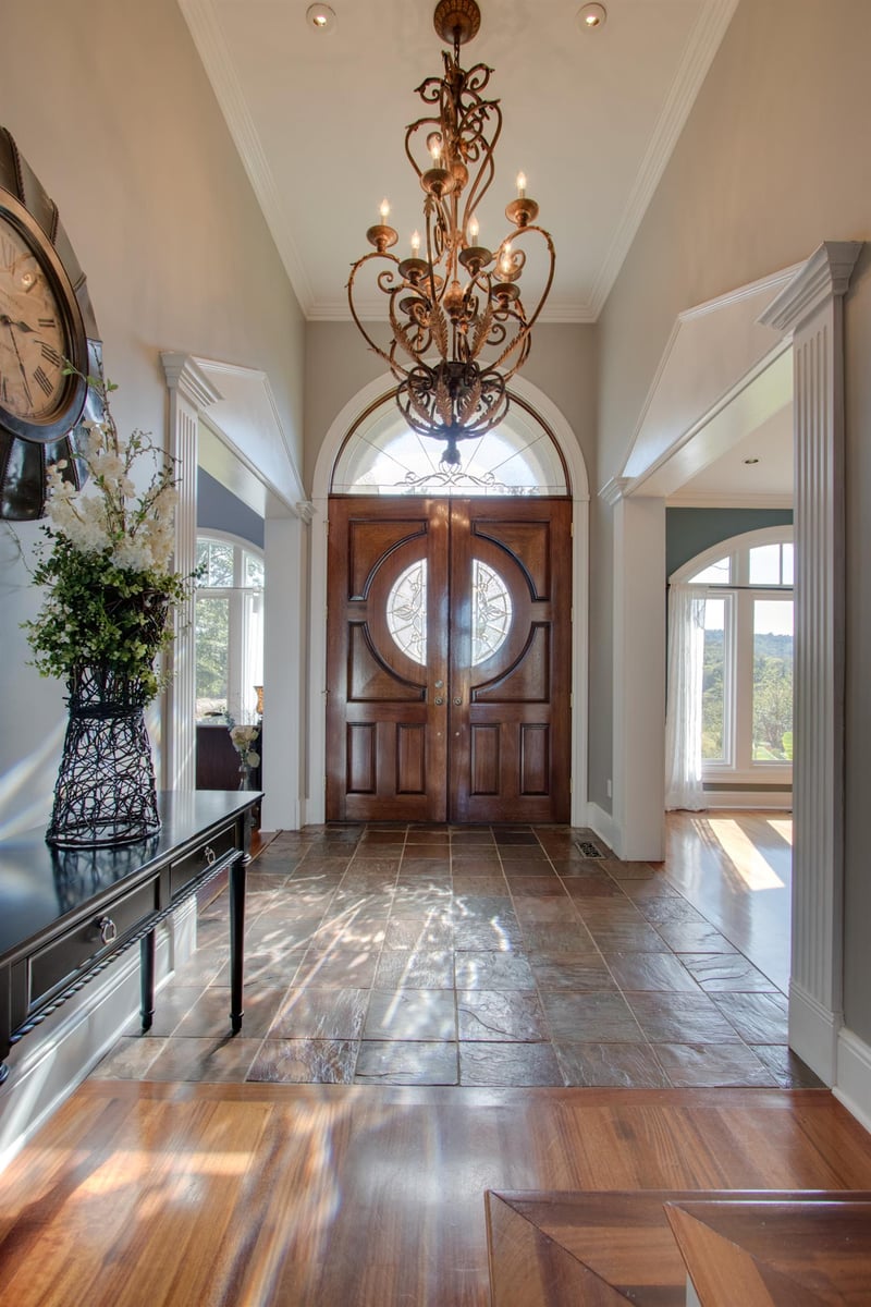 108 Roman Chapel Ln, Gordonsville, TN 38563