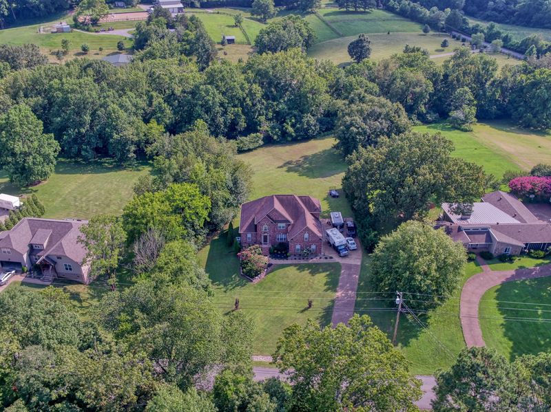 124 Winding Way, Mount Juliet, TN 37122