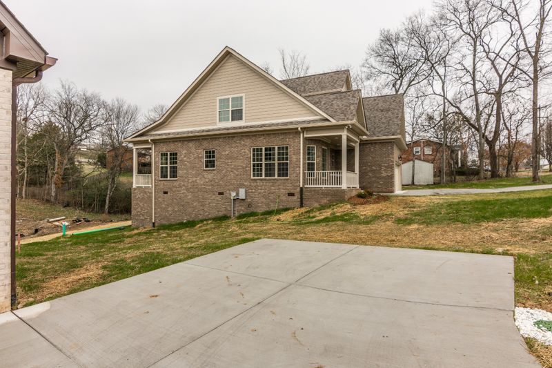 177 Curtis Cross Rds, Hendersonville, TN 37075