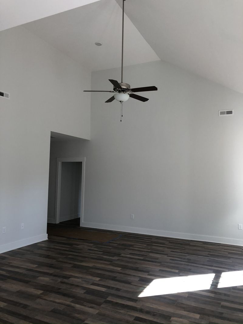 1604 Redbud Dr, Murfreesboro, TN 37129