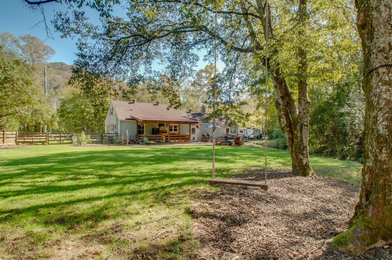 4255 Dry Fork Rd, Whites Creek, TN 37189