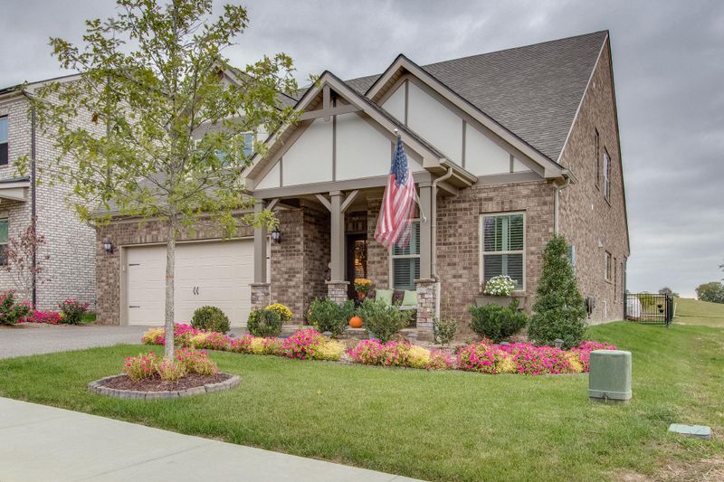 1019 Fenner Ln, Gallatin, TN 37066